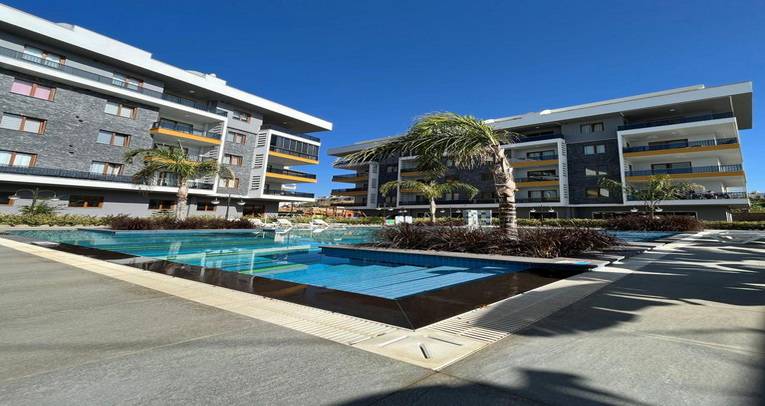 Luxury 3+1 and studio apartment in Oba